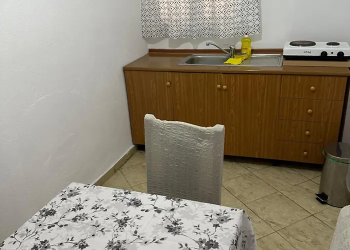 Rapo Apartment Himarë